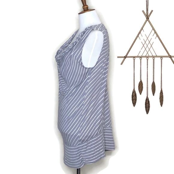 Express Gray White Striped Sleeveless Shirt Size M - Picture 2 of 8